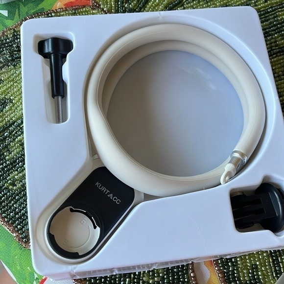 Brand New 3-in-1 Neck Phone Holder Magnetic Chest Mount GoPro Recording Magsafe - Picture 10 of 14